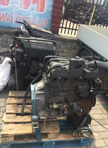 Mercedes-Benz OM904LA Mercedes-Benz truck - Motor pro Nákladní auto: obrázek 1 Mercedes-Benz OM904LA Mercedes-Benz truck - Motor pro Nákladní auto: obrázek 1