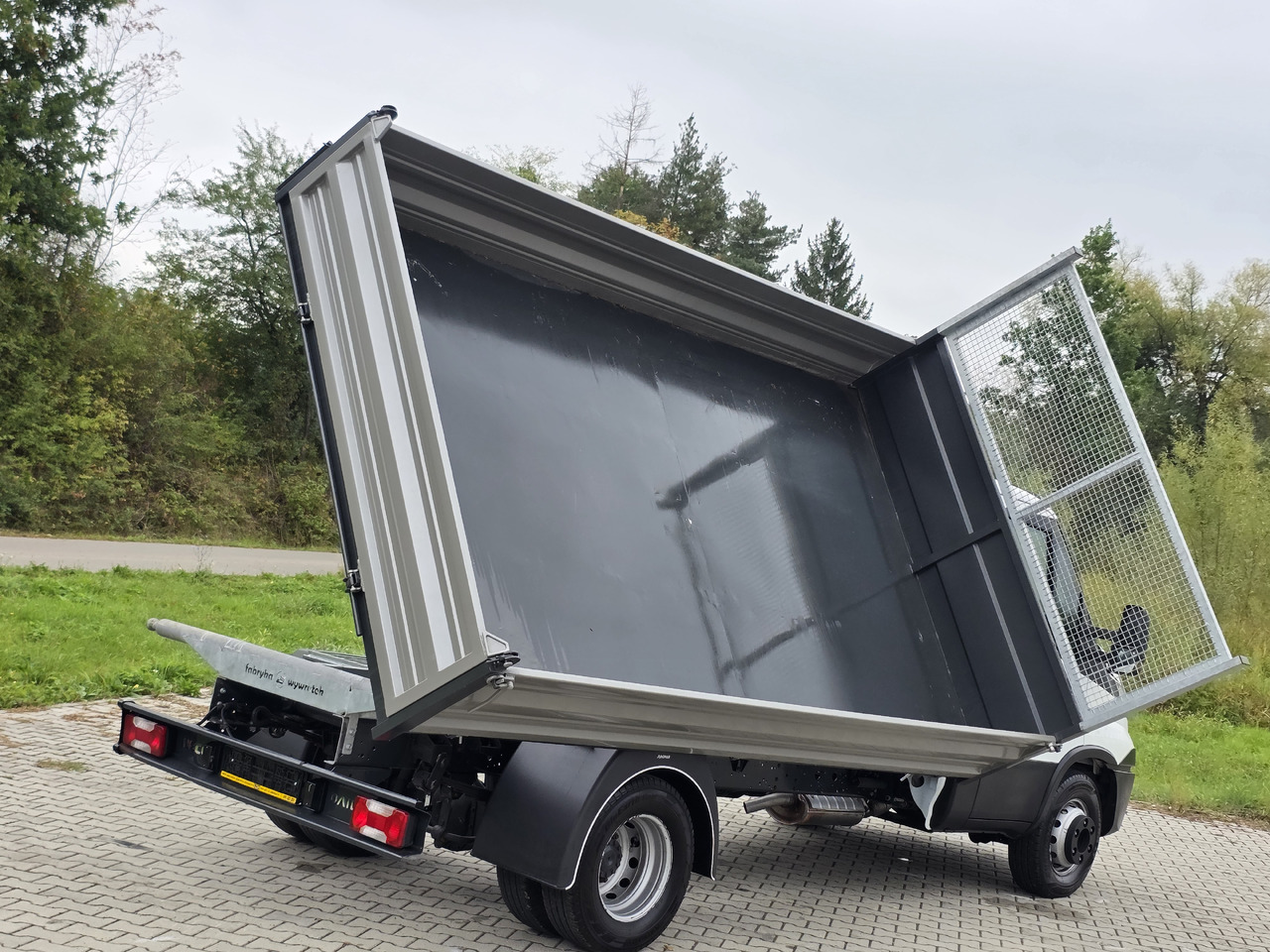 IVECO Daily 70c-17 Wywrotka 3.80 M ! Kiper 3-Stronny ! Klima ! 3.0 HPI * 170 Hp ! Super Stan ! Z Włoch ! leasing IVECO Daily 70c-17 Wywrotka 3.80 M ! Kiper 3-Stronny ! Klima ! 3.0 HPI * 170 Hp ! Super Stan ! Z Włoch !: obrázek 9 IVECO Daily 70c-17 Wywrotka 3.80 M ! Kiper 3-Stronny ! Klima ! 3.0 HPI * 170 Hp ! Super Stan ! Z Włoch ! leasing IVECO Daily 70c-17 Wywrotka 3.80 M ! Kiper 3-Stronny ! Klima ! 3.0 HPI * 170 Hp ! Super Stan ! Z Włoch !: obrázek 9