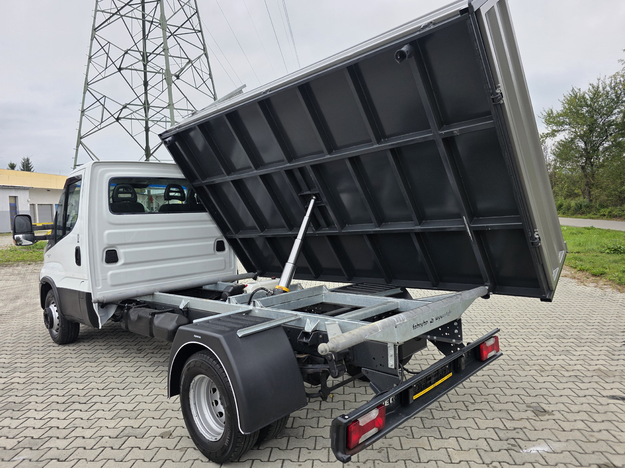 IVECO Daily 70c-17 Wywrotka 3.80 M ! Kiper 3-Stronny ! Klima ! 3.0 HPI * 170 Hp ! Super Stan ! Z Włoch ! leasing IVECO Daily 70c-17 Wywrotka 3.80 M ! Kiper 3-Stronny ! Klima ! 3.0 HPI * 170 Hp ! Super Stan ! Z Włoch !: obrázek 20 IVECO Daily 70c-17 Wywrotka 3.80 M ! Kiper 3-Stronny ! Klima ! 3.0 HPI * 170 Hp ! Super Stan ! Z Włoch ! leasing IVECO Daily 70c-17 Wywrotka 3.80 M ! Kiper 3-Stronny ! Klima ! 3.0 HPI * 170 Hp ! Super Stan ! Z Włoch !: obrázek 20