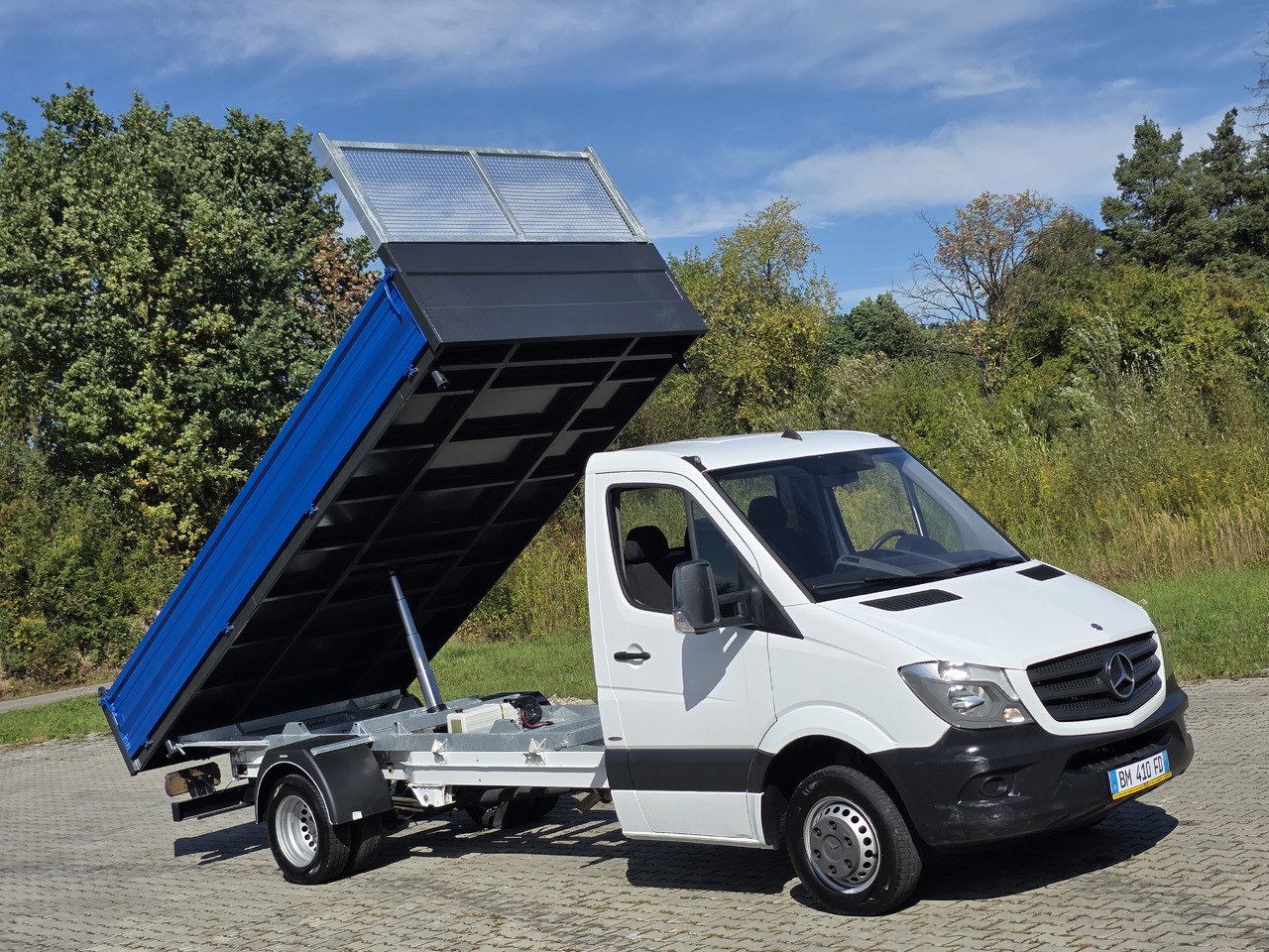 MERCEDES-BENZ Sprinter 419 CDI Wywrotka 4.50 M ! Kiper 3-Stronny ! Klima ! 3.0 CDI * 190 Km ! - Dodávka sklápěč: obrázek 2 MERCEDES-BENZ Sprinter 419 CDI Wywrotka 4.50 M ! Kiper 3-Stronny ! Klima ! 3.0 CDI * 190 Km ! - Dodávka sklápěč: obrázek 2