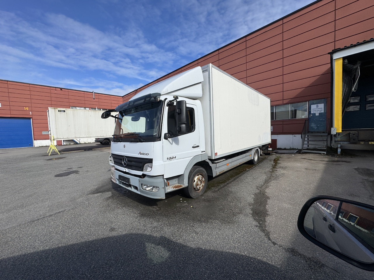 MERCEDES-BENZ Attego - Skříňový nákladní auto: obrázek 3 MERCEDES-BENZ Attego - Skříňový nákladní auto: obrázek 3