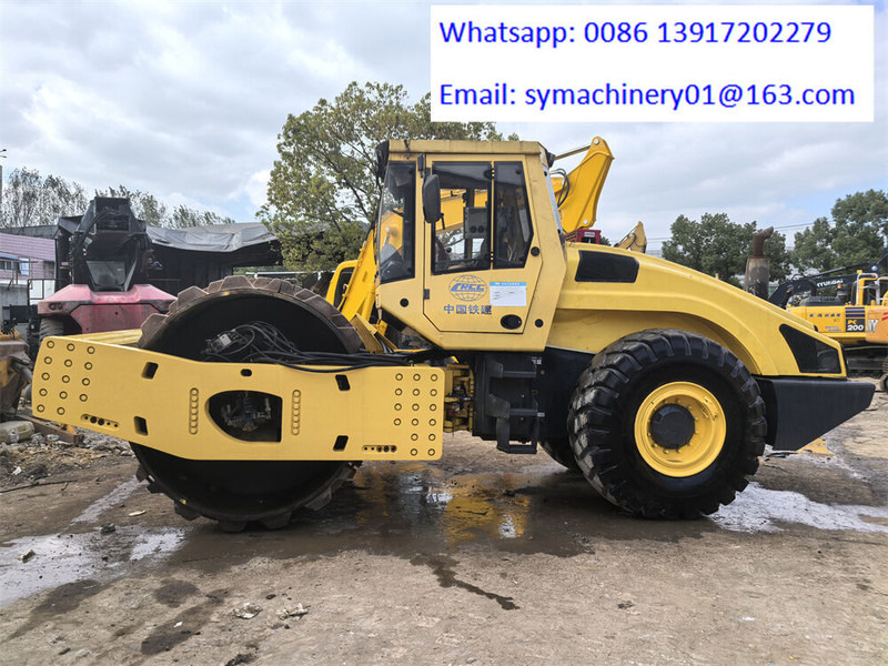 Bomag BW226DH-4 - Kompaktor: obrázek 2 Bomag BW226DH-4 - Kompaktor: obrázek 2
