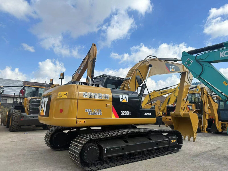 Caterpillar 320D2 - Pásové rýpadlo: obrázek 3 Caterpillar 320D2 - Pásové rýpadlo: obrázek 3