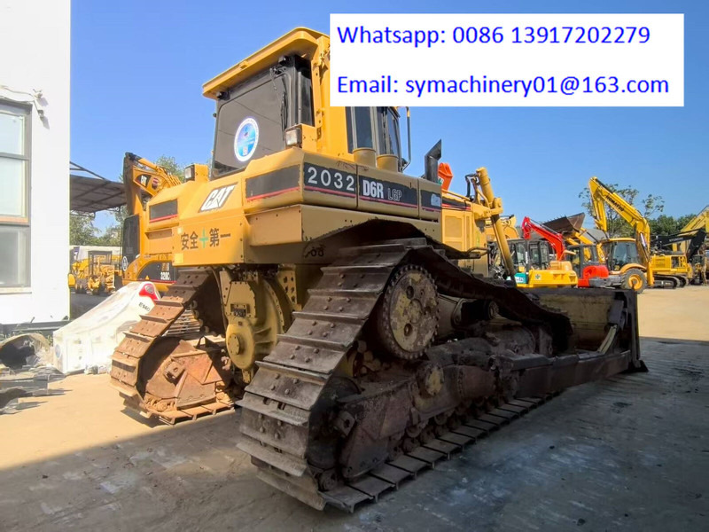 Caterpillar D6R - Buldozer: obrázek 3 Caterpillar D6R - Buldozer: obrázek 3