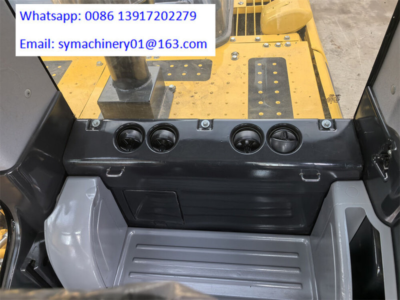 Pásové rýpadlo Komatsu PC220-8 PC220: obrázek 8