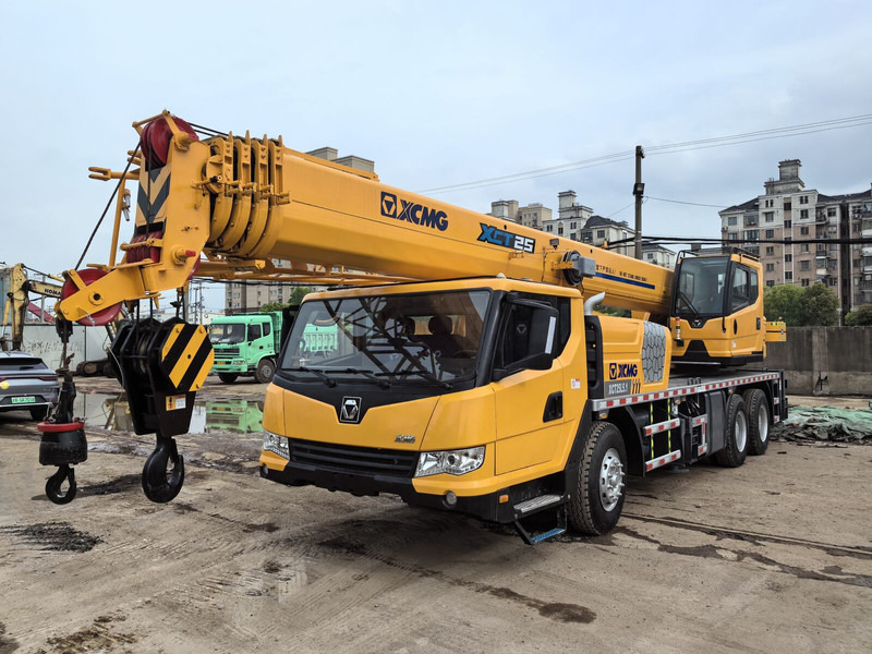 XCMG XCT25 - Univerzální autojeřáb: obrázek 1 XCMG XCT25 - Univerzální autojeřáb: obrázek 1