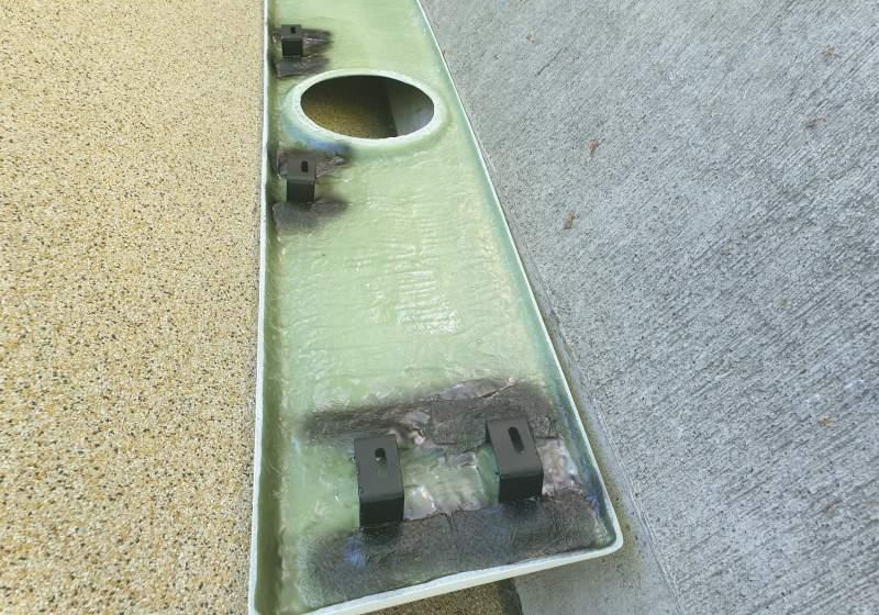 Atrapa przednia MERCEDES-BENZ 350 TOURISMO Mercedes-Benz 350 Tourismo - Karoserie a exteriér pro Autobus: obrázek 2 Atrapa przednia MERCEDES-BENZ 350 TOURISMO Mercedes-Benz 350 Tourismo - Karoserie a exteriér pro Autobus: obrázek 2