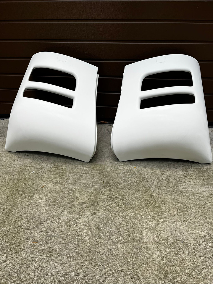 Zderzak przedni lewy MAN LION'S COACH R07, R08 MAN Lion’s Coach R07, R08 - Karoserie a exteriér pro Autobus: obrázek 4 Zderzak przedni lewy MAN LION'S COACH R07, R08 MAN Lion’s Coach R07, R08 - Karoserie a exteriér pro Autobus: obrázek 4