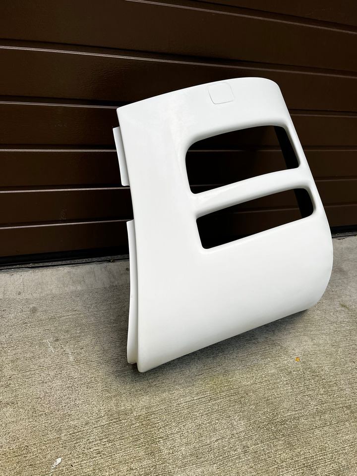 Zderzak przedni lewy MAN LION'S COACH R07, R08 MAN Lion’s Coach R07, R08 - Karoserie a exteriér pro Autobus: obrázek 3 Zderzak przedni lewy MAN LION'S COACH R07, R08 MAN Lion’s Coach R07, R08 - Karoserie a exteriér pro Autobus: obrázek 3