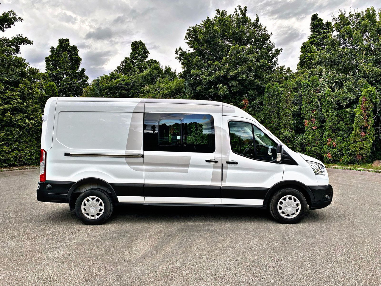Ford Transit 350 L3H2 Trend|Kamera|6Sitzer|AHK|PDC|19 - Dodávka s dvojitou kabinou: obrázek 2 Ford Transit 350 L3H2 Trend|Kamera|6Sitzer|AHK|PDC|19 - Dodávka s dvojitou kabinou: obrázek 2