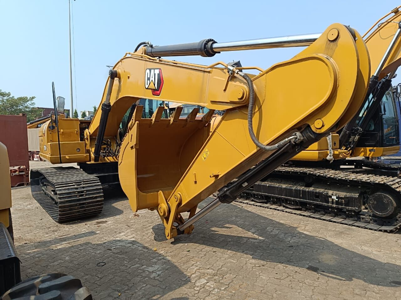 New Caterpillar 320D3GC tracked excavator - Pásové rýpadlo: obrázek 1 New Caterpillar 320D3GC tracked excavator - Pásové rýpadlo: obrázek 1