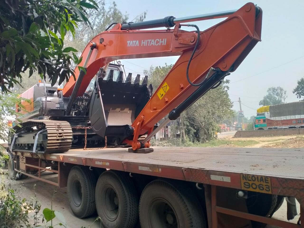 New Hitachi ZX220 LC tracked excavator - Pásové rýpadlo: obrázek 5 New Hitachi ZX220 LC tracked excavator - Pásové rýpadlo: obrázek 5