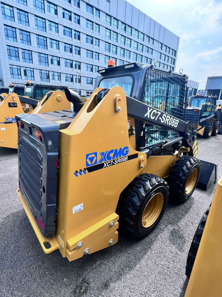 Nový Smykem řízený nakladač pásový New XCMG XC7-SR08 compact track loader: obrázek 6