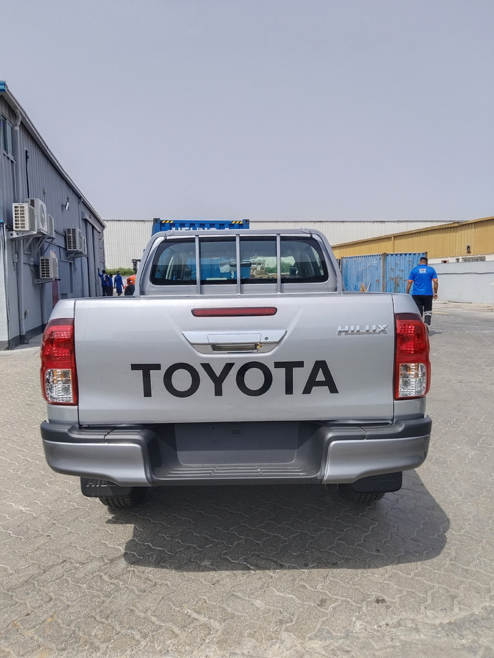 Toyota Hilux - Pick-up, Dodávka s dvojitou kabinou: obrázek 3 Toyota Hilux - Pick-up, Dodávka s dvojitou kabinou: obrázek 3