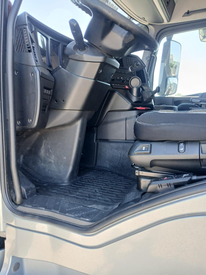 MERCEDES-BENZ AROCS 28.51 | 6x4| Klima | Retarder | Euro 6 - Nákladní automobil valníkový/ Plošinový, Auto s hydraulickou rukou: obrázek 4 MERCEDES-BENZ AROCS 28.51 | 6x4| Klima | Retarder | Euro 6 - Nákladní automobil valníkový/ Plošinový, Auto s hydraulickou rukou: obrázek 4