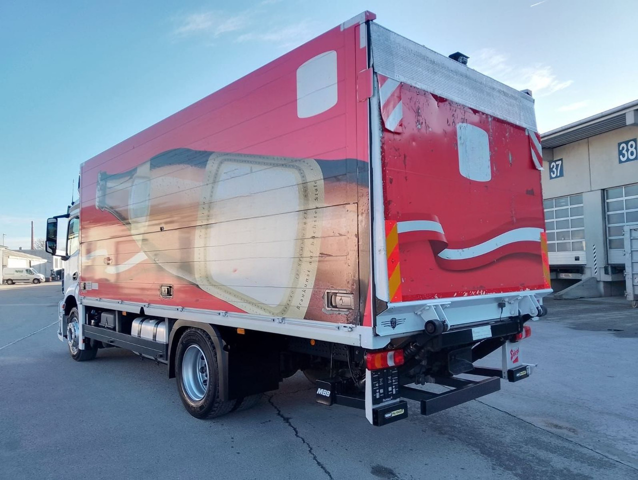 Mercedes-Benz ANTOS 18 30| Getränkew.| Klima| Luftgef| EZ 2014 - Přepravník nápojů: obrázek 4 Mercedes-Benz ANTOS 18 30| Getränkew.| Klima| Luftgef| EZ 2014 - Přepravník nápojů: obrázek 4