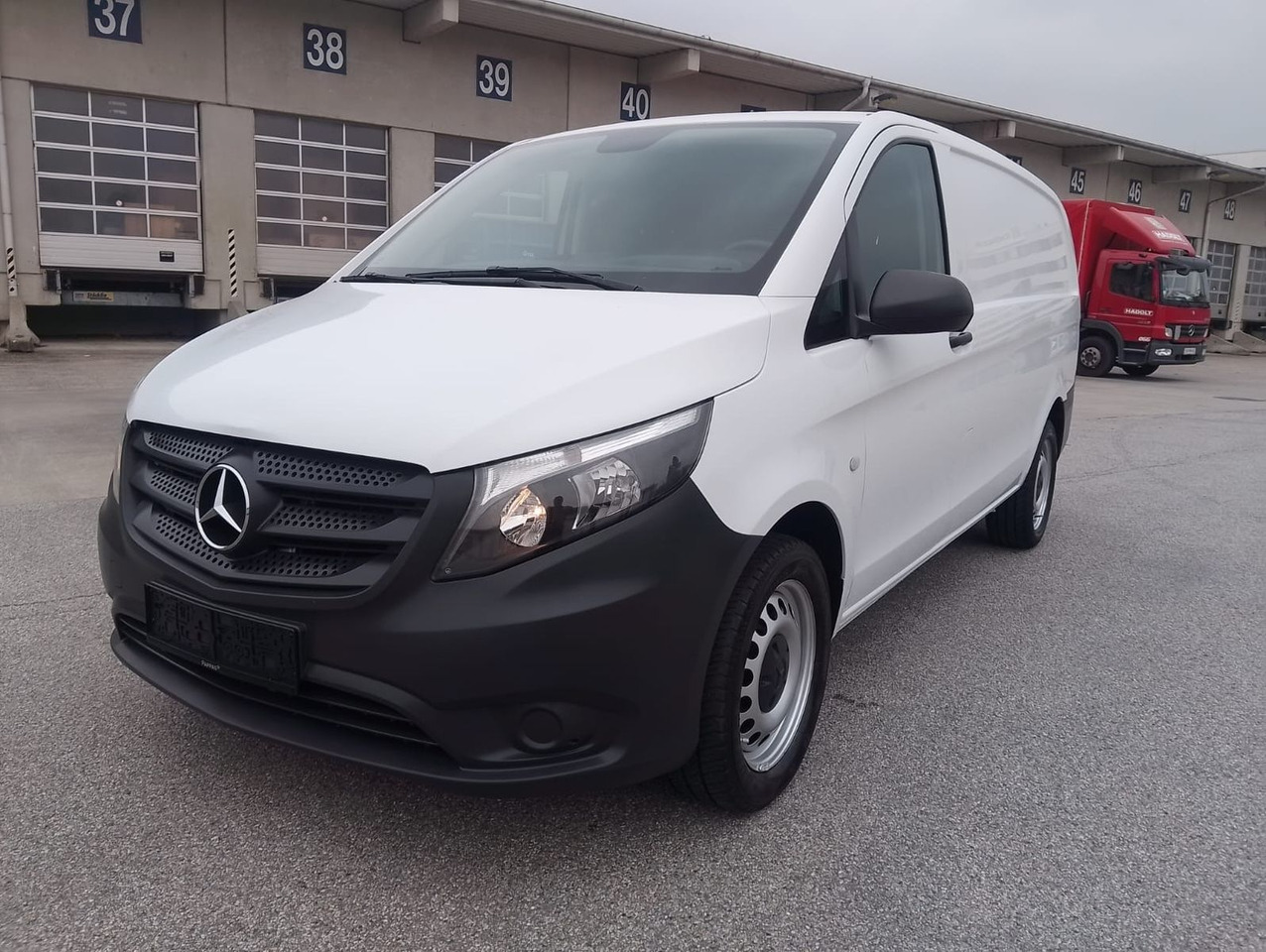 Mercedes-Benz VITO 116 CDI - Furgon: obrázek 1 Mercedes-Benz VITO 116 CDI - Furgon: obrázek 1