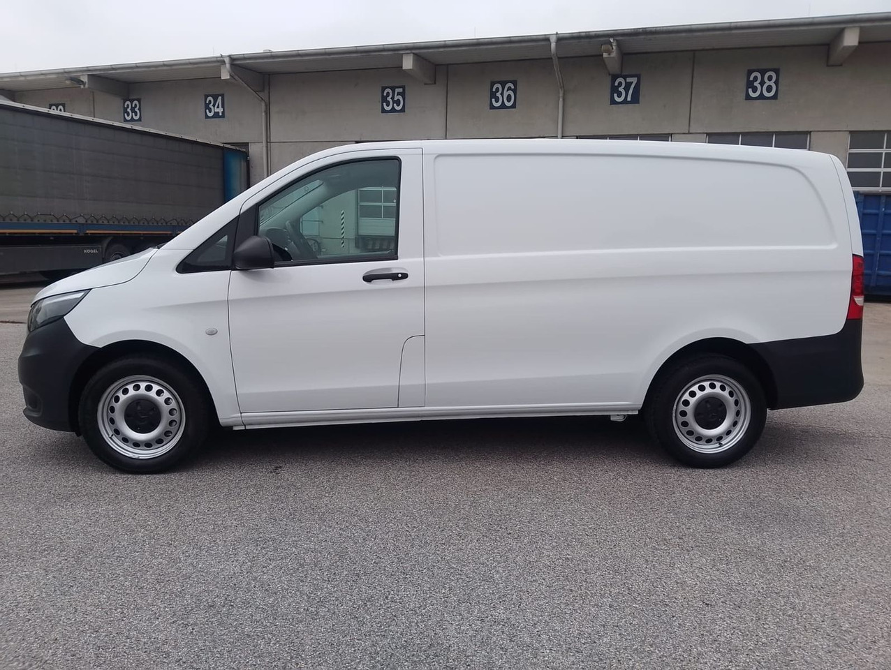 Mercedes-Benz VITO 116 CDI - Furgon: obrázek 5 Mercedes-Benz VITO 116 CDI - Furgon: obrázek 5