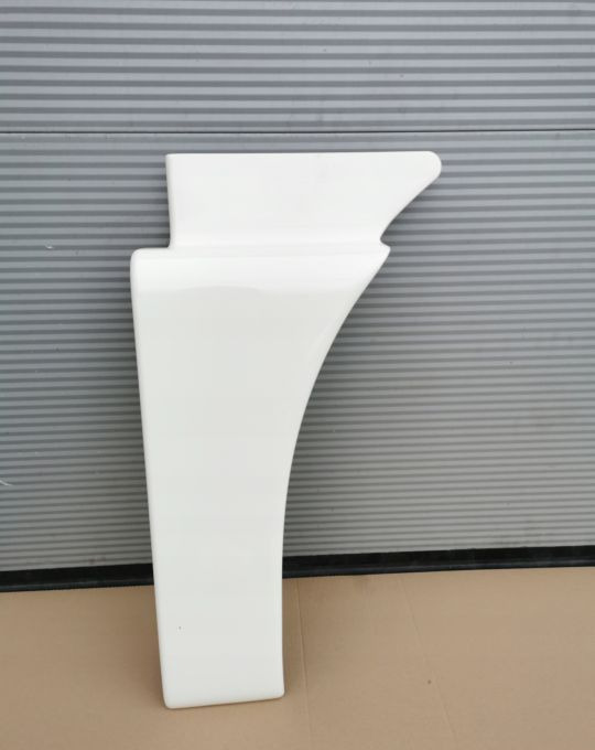 BANAN MASKOWNICA BŁOTNIKA MAN TGX RH RAL 9010 - Křídlo pro Nákladní auto: obrázek 1 BANAN MASKOWNICA BŁOTNIKA MAN TGX RH RAL 9010 - Křídlo pro Nákladní auto: obrázek 1