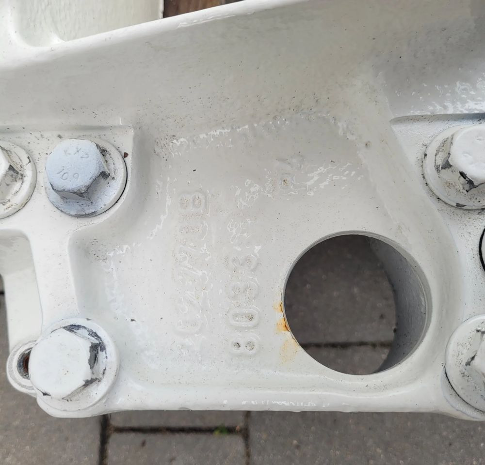 BELKA ZDERZAK VOLVO FMX ORYGINAŁ 21718915 CHWALIM116 - Karoserie a exteriér pro Nákladní auto: obrázek 5 BELKA ZDERZAK VOLVO FMX ORYGINAŁ 21718915 CHWALIM116 - Karoserie a exteriér pro Nákladní auto: obrázek 5