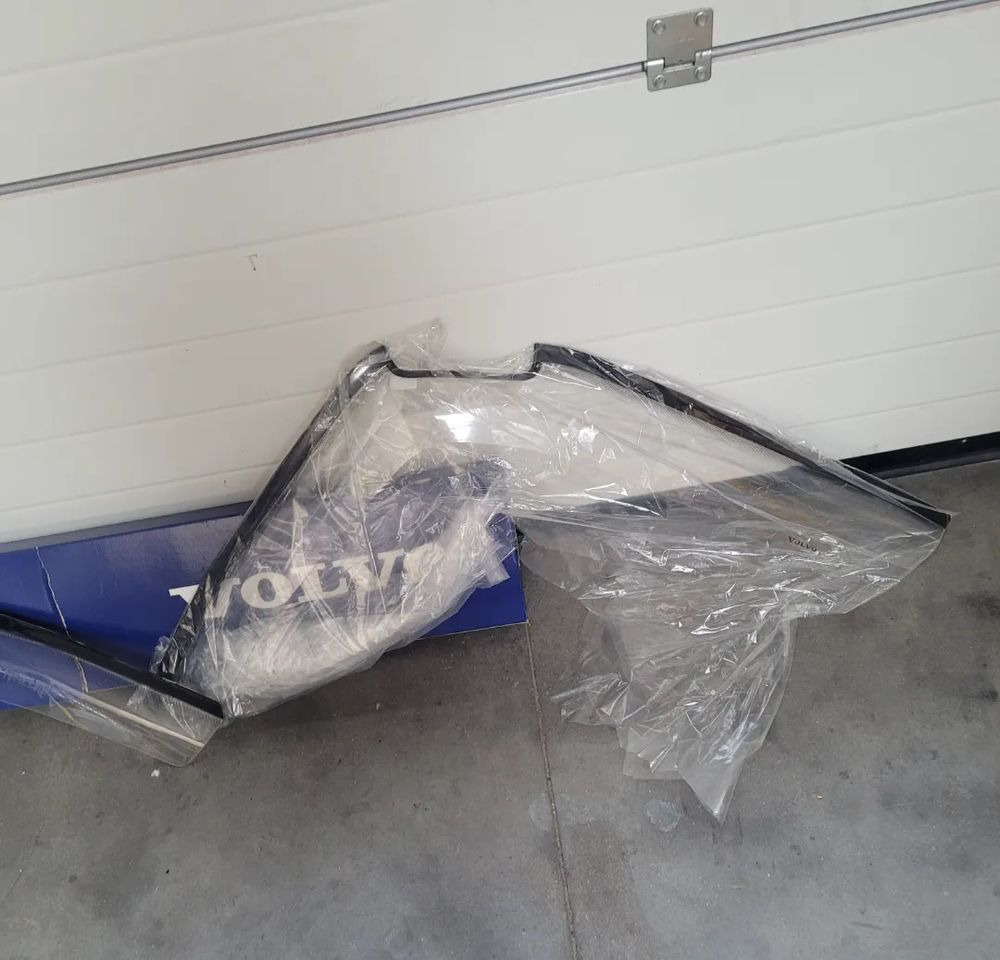 BLENDA NA DRZWI VOLVO FH4 ORYGINAŁ - Dveře a díly pro Nákladní auto: obrázek 2 BLENDA NA DRZWI VOLVO FH4 ORYGINAŁ - Dveře a díly pro Nákladní auto: obrázek 2