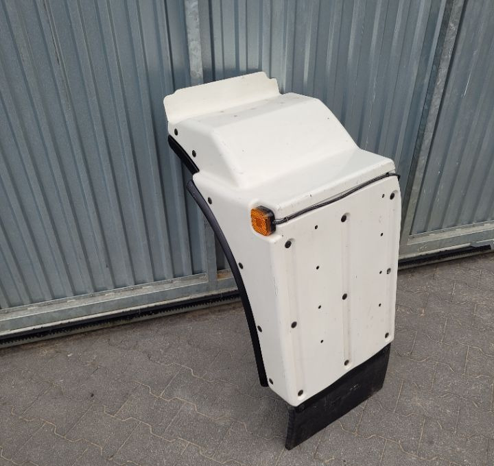 BLOTNIK MAN TGM LH NOWY ORYGINAL 81.61210.0541/0547 - Křídlo pro Nákladní auto: obrázek 1 BLOTNIK MAN TGM LH NOWY ORYGINAL 81.61210.0541/0547 - Křídlo pro Nákladní auto: obrázek 1