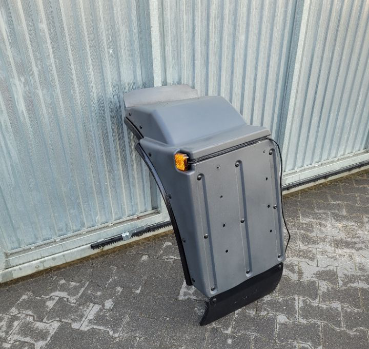 BLOTNIK MAN TGM LH NOWY ORYGINAL 81.61210.0541/0547 - Křídlo pro Nákladní auto: obrázek 1 BLOTNIK MAN TGM LH NOWY ORYGINAL 81.61210.0541/0547 - Křídlo pro Nákladní auto: obrázek 1