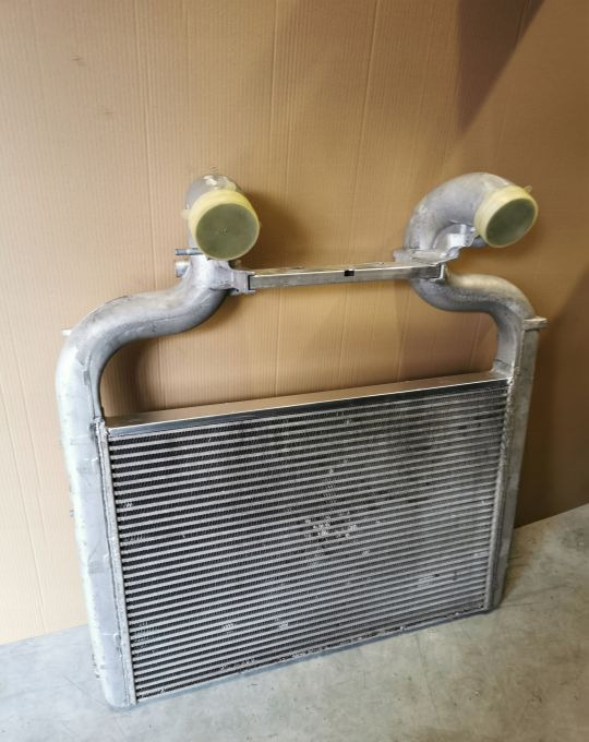 CHŁODNICA INTERCOOLER DAF XF 106 MAHLE 2125897 - Intercooler: obrázek 1 CHŁODNICA INTERCOOLER DAF XF 106 MAHLE 2125897 - Intercooler: obrázek 1