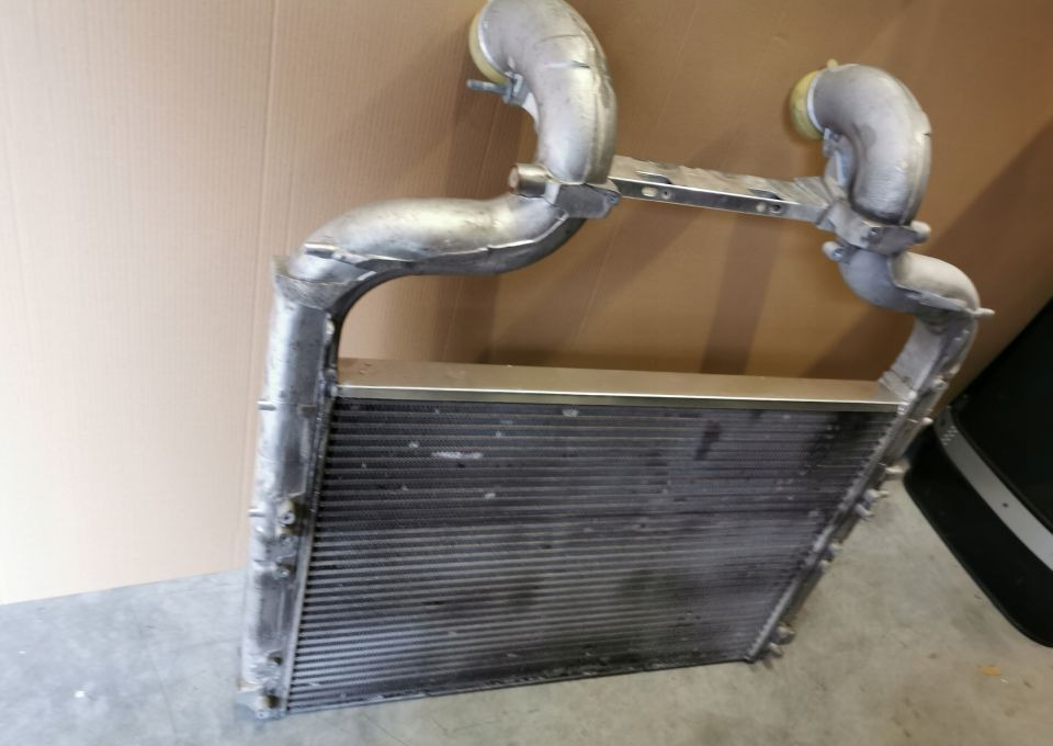 CHŁODNICA INTERCOOLER DAF XF 106 MAHLE 2125897 - Intercooler: obrázek 2 CHŁODNICA INTERCOOLER DAF XF 106 MAHLE 2125897 - Intercooler: obrázek 2