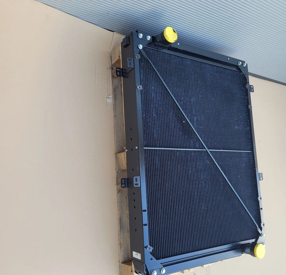 CHŁODNICA WODY MAN NOWY ORYGINAŁ 81.06101-0056 CHWALIM116 - Chladič pro Nákladní auto: obrázek 3 CHŁODNICA WODY MAN NOWY ORYGINAŁ 81.06101-0056 CHWALIM116 - Chladič pro Nákladní auto: obrázek 3