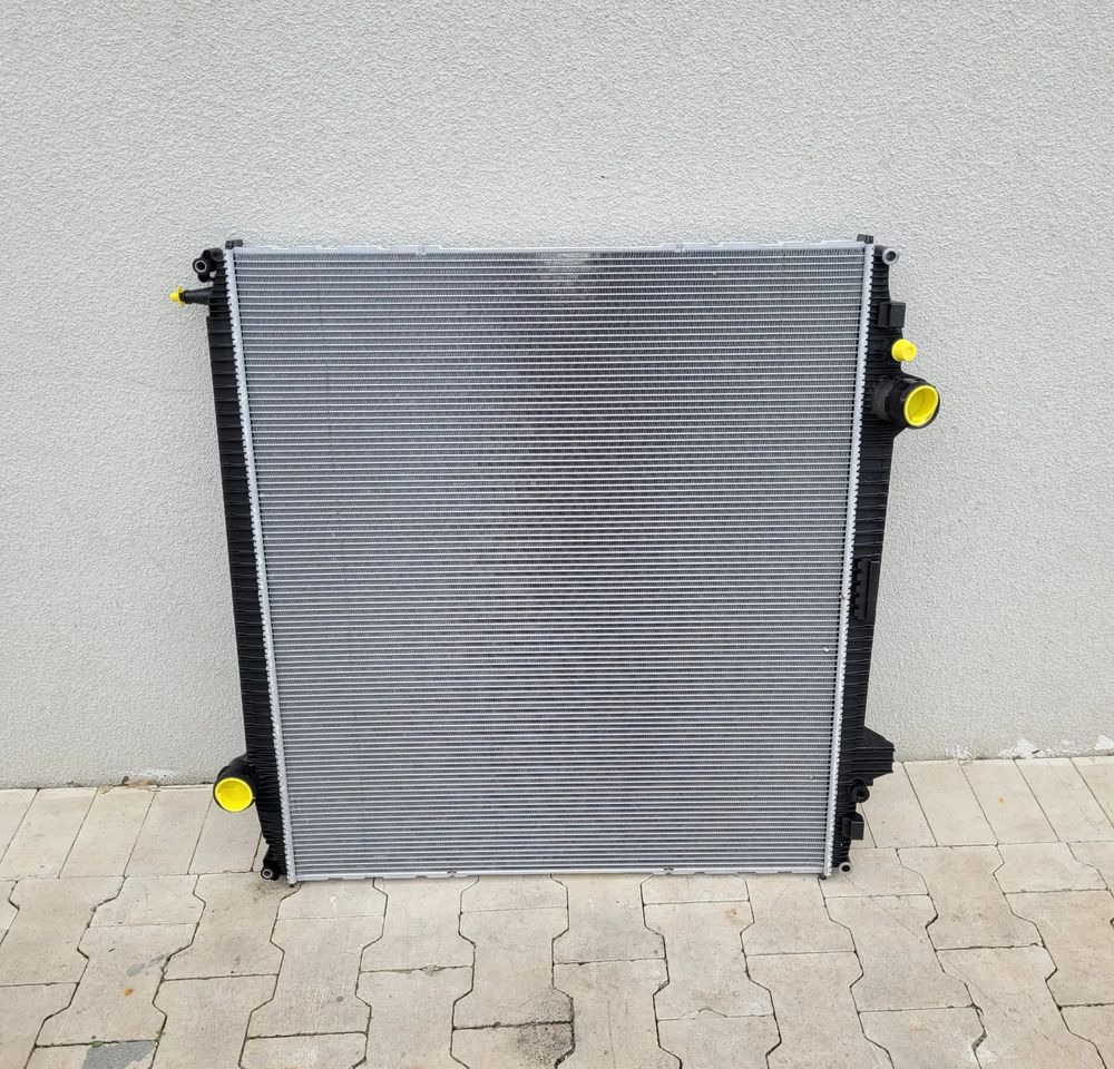 CHŁODNICA WODY MAN TGS E6 81.06101-6787 NOWY ORYGINAŁ - Chladič pro Nákladní auto: obrázek 1 CHŁODNICA WODY MAN TGS E6 81.06101-6787 NOWY ORYGINAŁ - Chladič pro Nákladní auto: obrázek 1