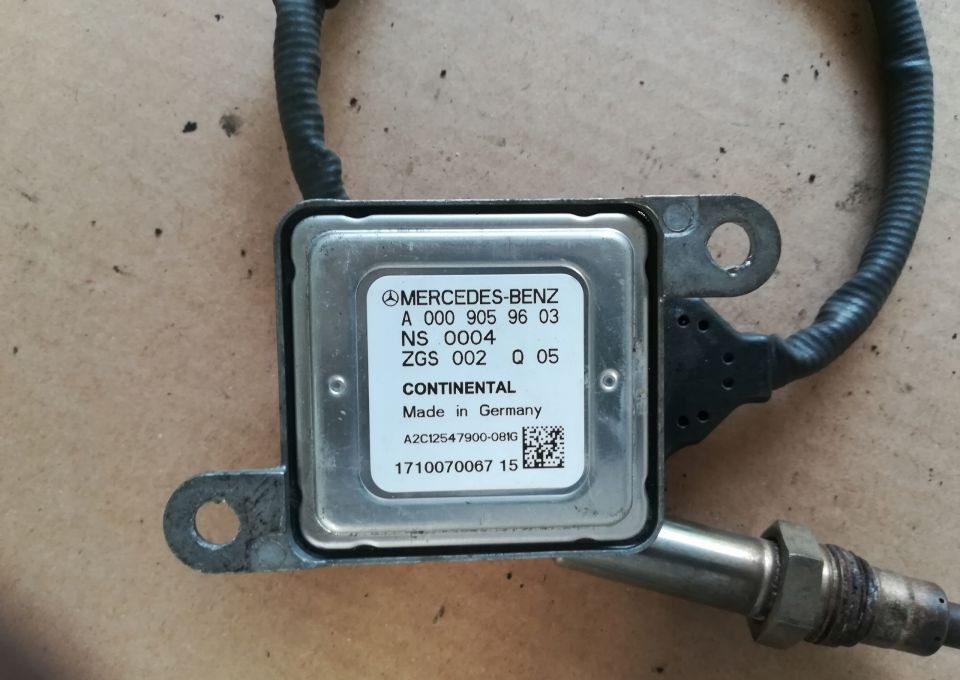 CZUJNIK NOX MERCEDES 0009059603 - Senzor pro Nákladní auto: obrázek 1 CZUJNIK NOX MERCEDES 0009059603 - Senzor pro Nákladní auto: obrázek 1