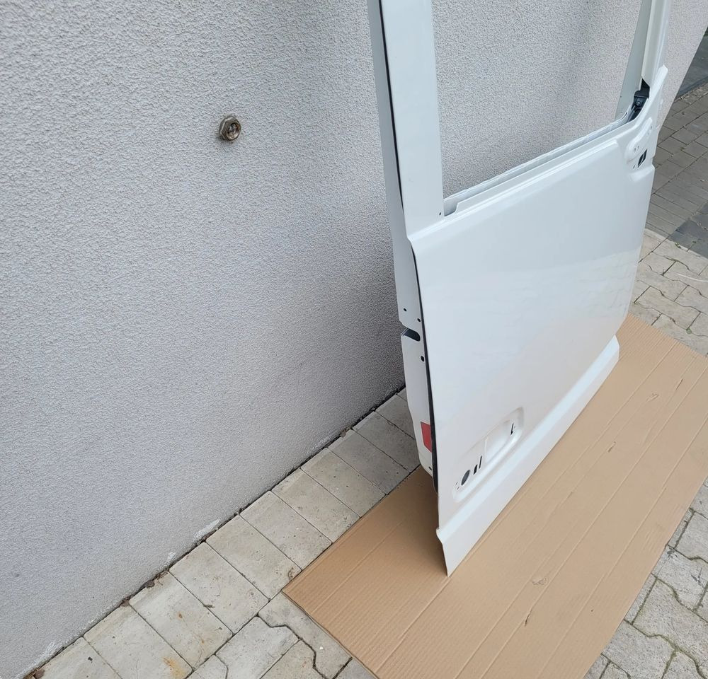 DRZWI PRAWE VOLVO FH4 ORYGINAŁ CHWALIM116 - Dveře a díly pro Nákladní auto: obrázek 2 DRZWI PRAWE VOLVO FH4 ORYGINAŁ CHWALIM116 - Dveře a díly pro Nákladní auto: obrázek 2