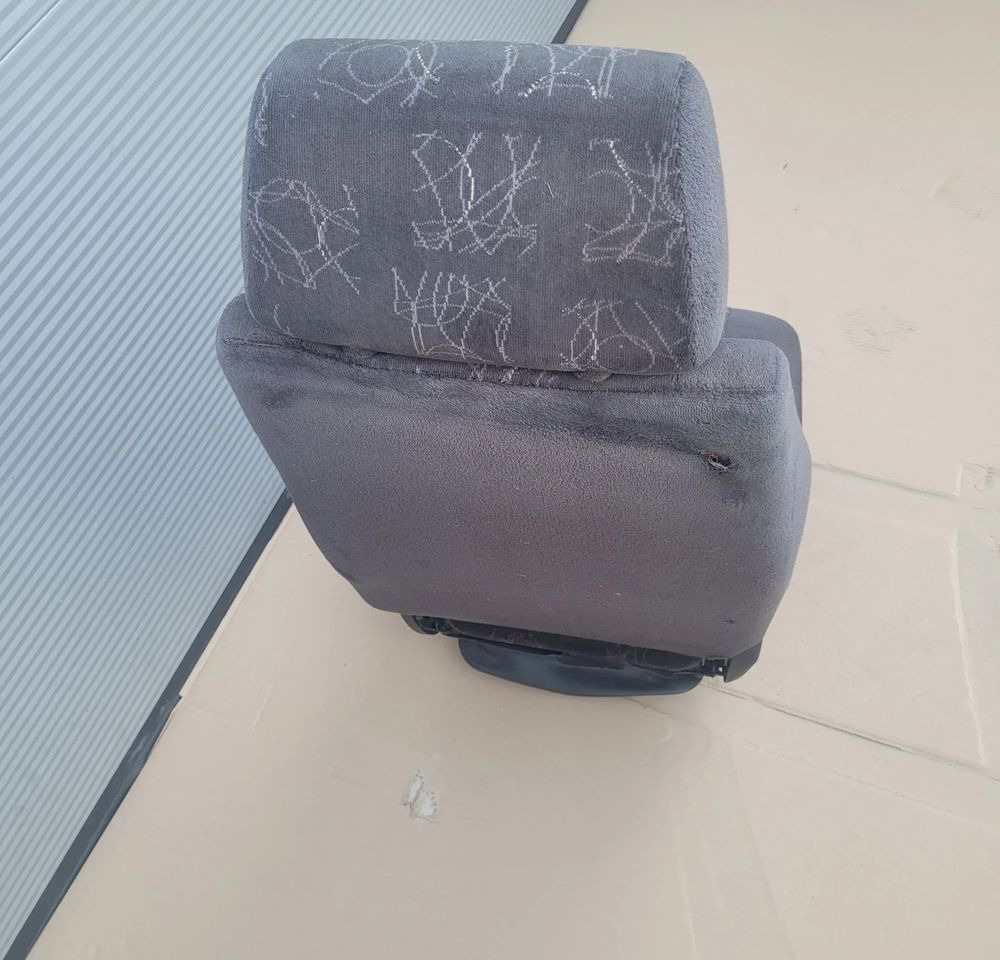 FOTEL KIEROWCY F2000 IVECO TRAKKER GRAMMER CHWALIM116 - Sedaček pro Nákladní auto: obrázek 4 FOTEL KIEROWCY F2000 IVECO TRAKKER GRAMMER CHWALIM116 - Sedaček pro Nákladní auto: obrázek 4