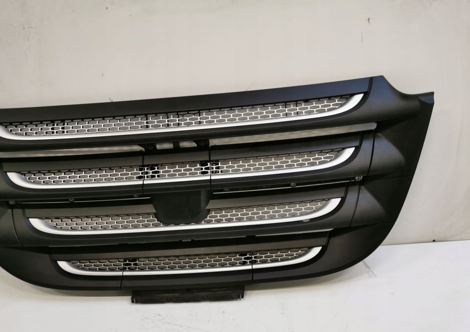 GRILL ATRAPA DAF XF 106 lift ORYGINAŁ 2048272 - Mřížka pro Nákladní auto: obrázek 3 GRILL ATRAPA DAF XF 106 lift ORYGINAŁ 2048272 - Mřížka pro Nákladní auto: obrázek 3
