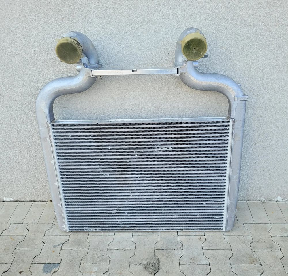 INTERCOOLER DAF XF 106 ORYGINAŁ 2021R 2125897 - Chladící systém: obrázek 1 INTERCOOLER DAF XF 106 ORYGINAŁ 2021R 2125897 - Chladící systém: obrázek 1