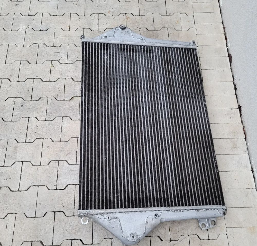 INTERCOOLER SCANIA R S NGT OM 82316694 - Karoserie a exteriér: obrázek 2 INTERCOOLER SCANIA R S NGT OM 82316694 - Karoserie a exteriér: obrázek 2