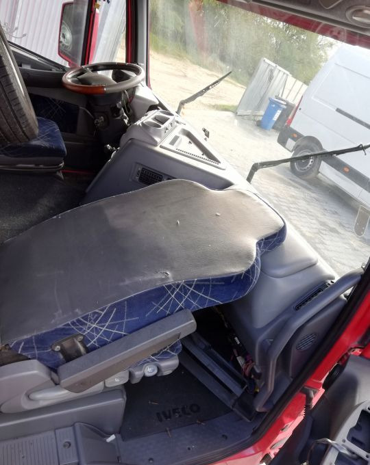 KABINA IVECO STRALIS E5 2007R.BEZWYPADEK - Kabina pro Nákladní auto: obrázek 2 KABINA IVECO STRALIS E5 2007R.BEZWYPADEK - Kabina pro Nákladní auto: obrázek 2