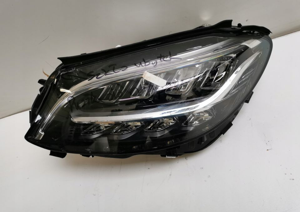 LAMPA MERCEDES C KLASA A2059065906 LIFT LEWA - Světlomet: obrázek 1 LAMPA MERCEDES C KLASA A2059065906 LIFT LEWA - Světlomet: obrázek 1
