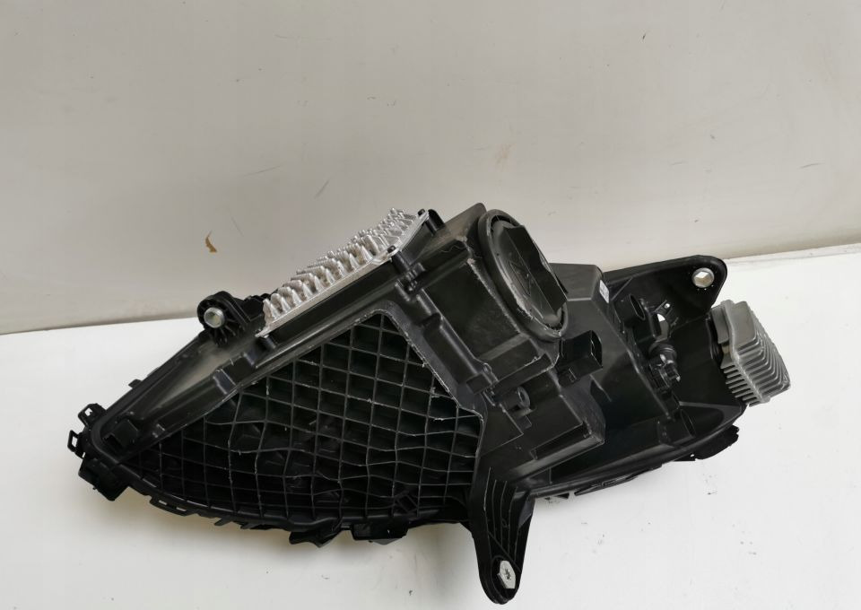 LAMPA MERCEDES EQC A 2939061201 PRAWA ORYGINAŁ - Světlomet: obrázek 4 LAMPA MERCEDES EQC A 2939061201 PRAWA ORYGINAŁ - Světlomet: obrázek 4
