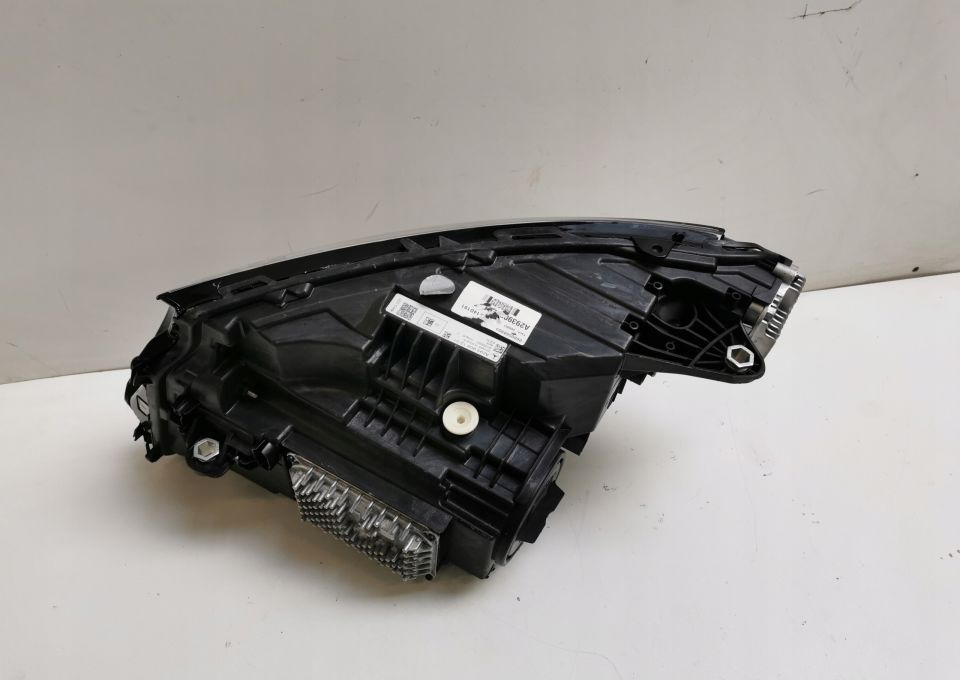 LAMPA MERCEDES EQC A 2939061201 PRAWA ORYGINAŁ - Světlomet: obrázek 3 LAMPA MERCEDES EQC A 2939061201 PRAWA ORYGINAŁ - Světlomet: obrázek 3