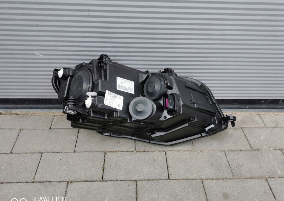 LAMPA PRZÓD VW CEDDY LEWA 2K1.9.I - Světlomet: obrázek 3 LAMPA PRZÓD VW CEDDY LEWA 2K1.9.I - Světlomet: obrázek 3