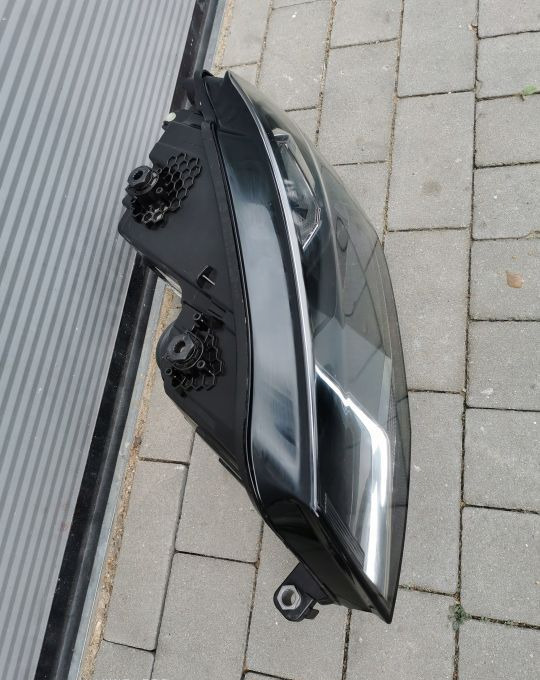 LAMPA PRZÓD VW CEDDY LEWA 2K1.9.I - Světlomet: obrázek 2 LAMPA PRZÓD VW CEDDY LEWA 2K1.9.I - Světlomet: obrázek 2