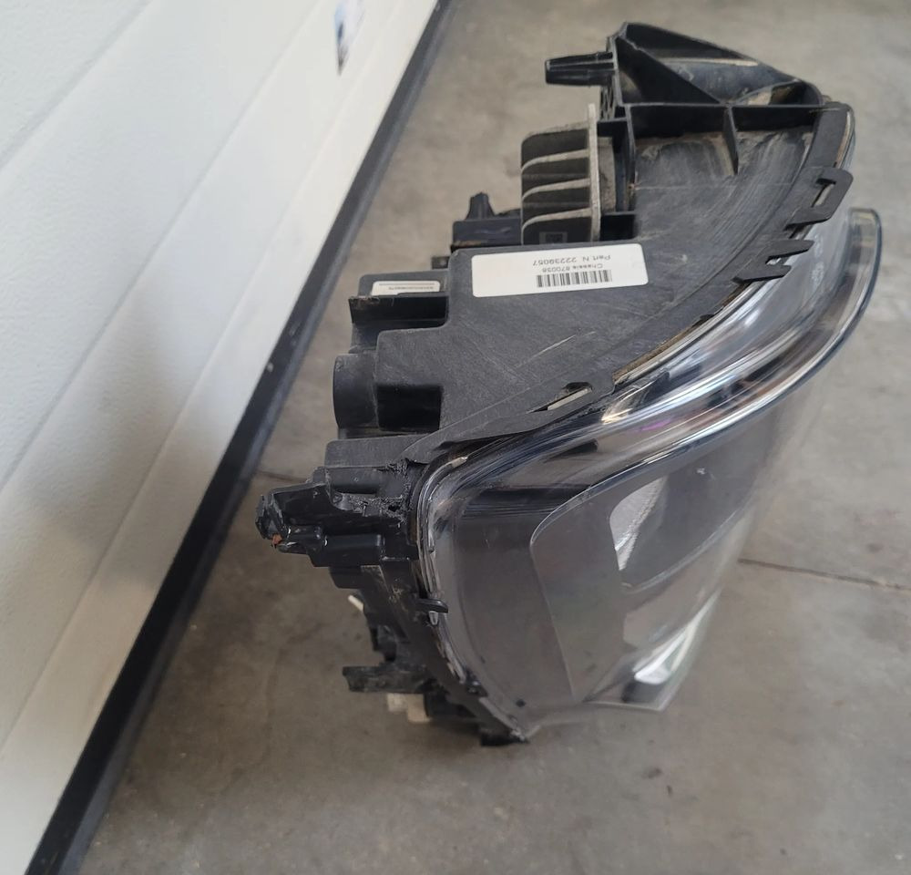 LAMPA VOLVO FMX RH ORYGINAŁ 22239057 CHWALIM116 - Světlo/ Osvětlení pro Nákladní auto: obrázek 3 LAMPA VOLVO FMX RH ORYGINAŁ 22239057 CHWALIM116 - Světlo/ Osvětlení pro Nákladní auto: obrázek 3