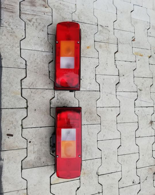LAMPY TYL VOLVO FM FMX ORYGINAŁ KOMPLET NOWE - Zádní svítilna pro Nákladní auto: obrázek 1 LAMPY TYL VOLVO FM FMX ORYGINAŁ KOMPLET NOWE - Zádní svítilna pro Nákladní auto: obrázek 1