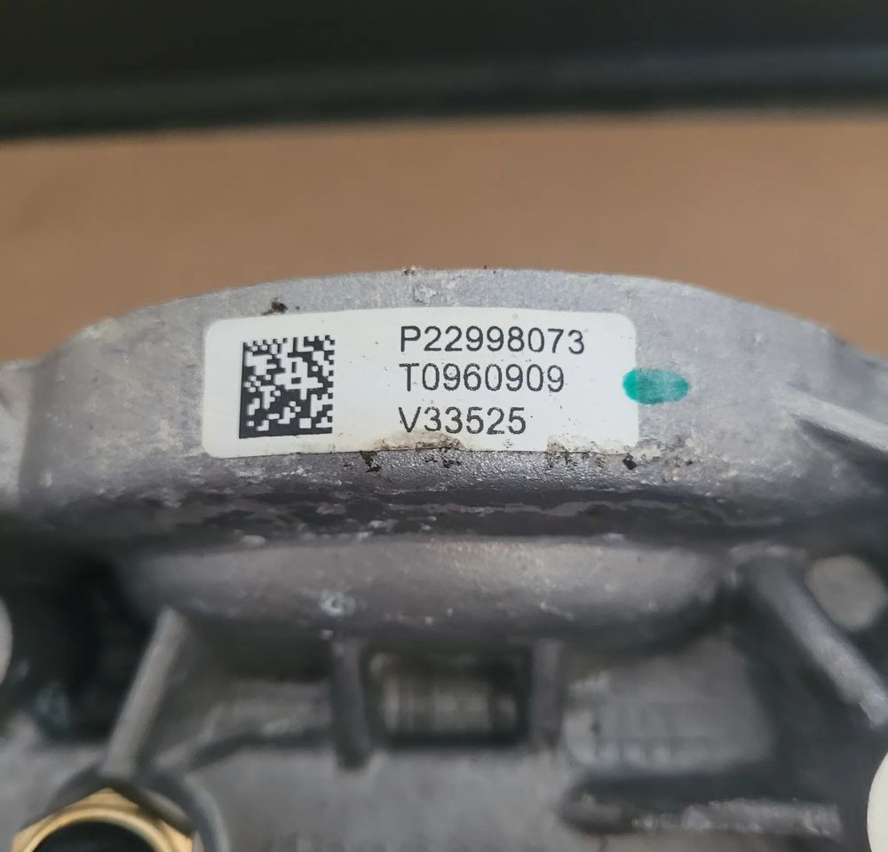 PODSTAWA FILTRA OLEJU VOLVO FH4 ORYGINAŁ 22998073 CHWALIM116 - Palivový systém pro Nákladní auto: obrázek 4 PODSTAWA FILTRA OLEJU VOLVO FH4 ORYGINAŁ 22998073 CHWALIM116 - Palivový systém pro Nákladní auto: obrázek 4