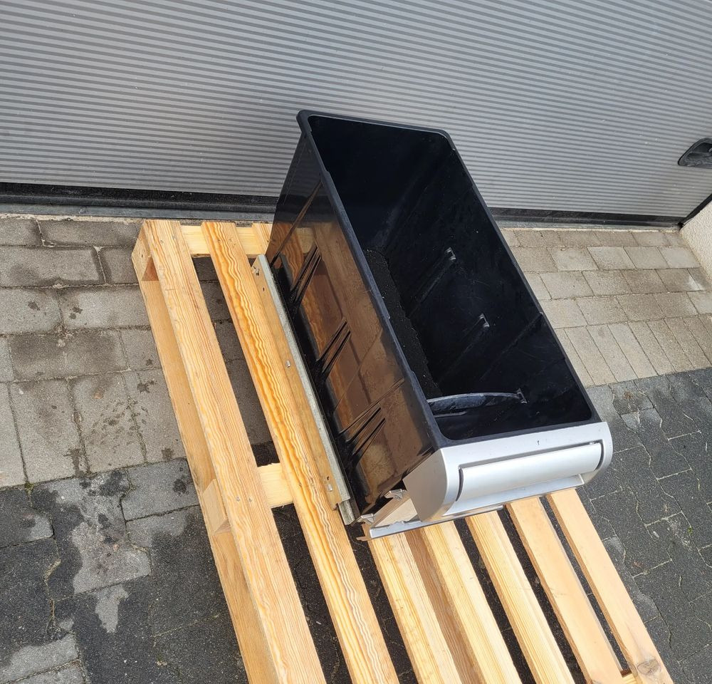 SCHOWEK BOX DAF XF 106 LIFT ORYGINAŁ CHWALIM116 - Kabina a interiér pro Nákladní auto: obrázek 3 SCHOWEK BOX DAF XF 106 LIFT ORYGINAŁ CHWALIM116 - Kabina a interiér pro Nákladní auto: obrázek 3