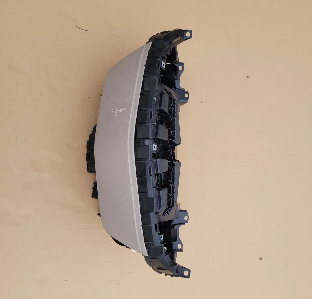 SCHOWEK DESKI ROZDZIELCZEJ DAF XG XD NM 2295671 CHWALIM116 - Kabina a interiér pro Nákladní auto: obrázek 1 SCHOWEK DESKI ROZDZIELCZEJ DAF XG XD NM 2295671 CHWALIM116 - Kabina a interiér pro Nákladní auto: obrázek 1