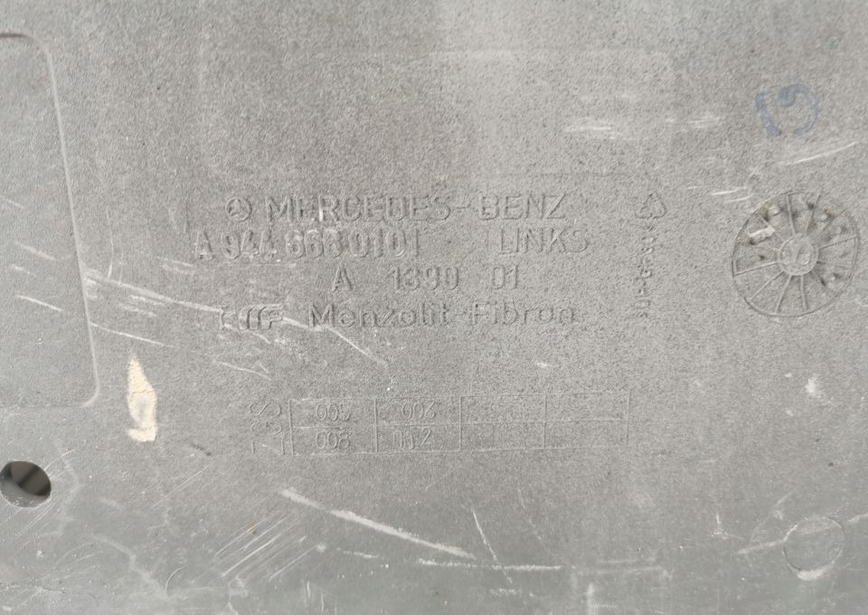 STOPNICA WŁAZ MERCEDES AXOR LH Oryginał - Stupátko pro Nákladní auto: obrázek 2 STOPNICA WŁAZ MERCEDES AXOR LH Oryginał - Stupátko pro Nákladní auto: obrázek 2