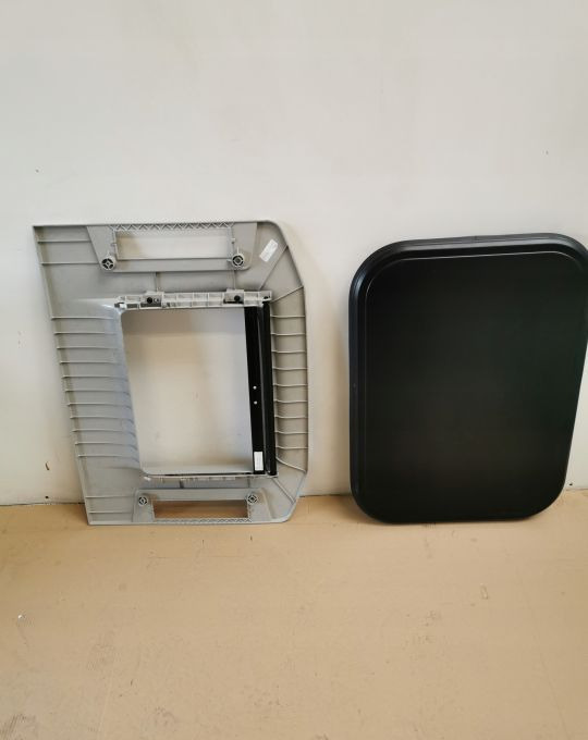 SZYBERDACH RENAULT RANGE T GAMA - Karoserie a exteriér pro Nákladní auto: obrázek 2 SZYBERDACH RENAULT RANGE T GAMA - Karoserie a exteriér pro Nákladní auto: obrázek 2